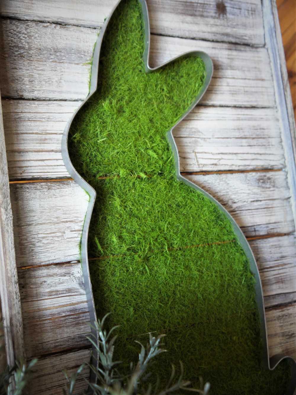 easter-bunny-chippy-decor